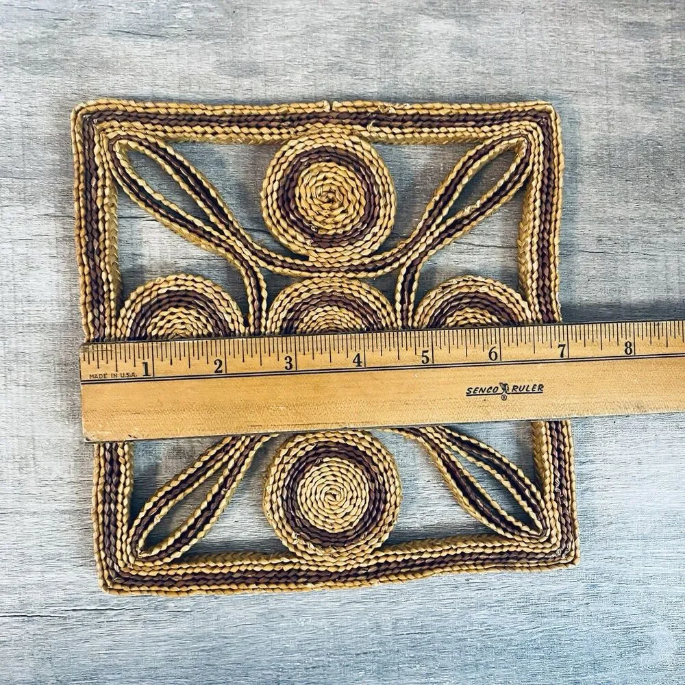 Vintage Woven Raffia Straw Rattan Kitchen Trivet Hot Pad
